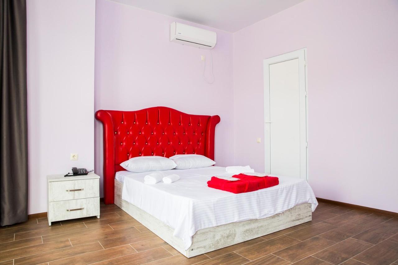 Hotel Maria Batumi Exterior photo