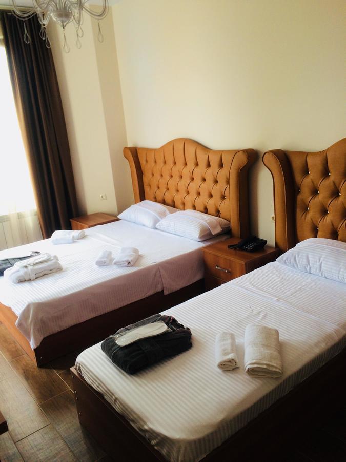Hotel Maria Batumi Exterior photo