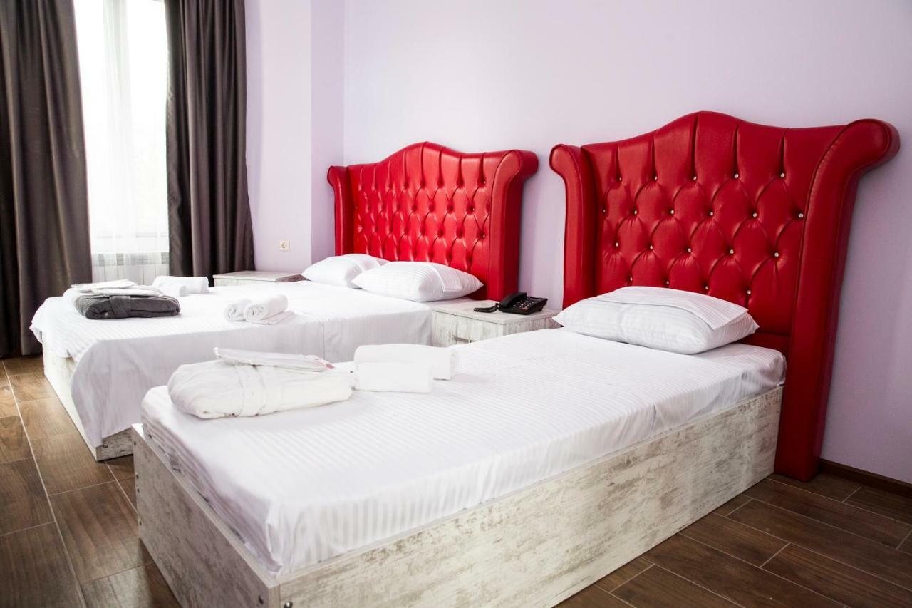 Hotel Maria Batumi Exterior photo